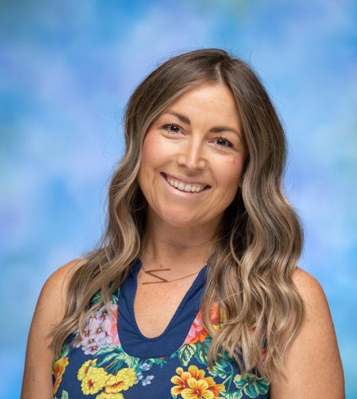 Nicole Wood headshot
